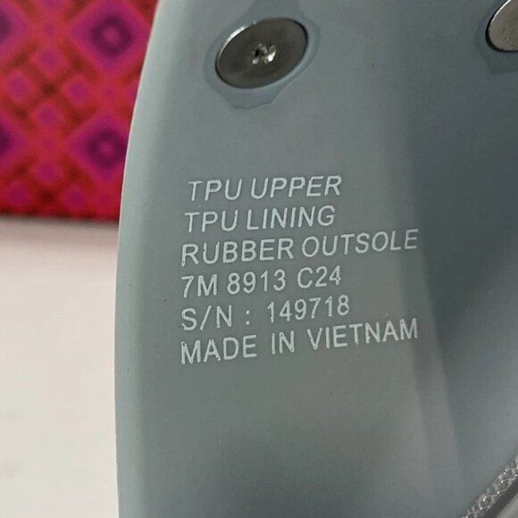 NEW TORY BURCH Buckle Bubble Jelly Slip-On Sandals – Women’s Size 7 – Light Gray - Picture 4 of 13